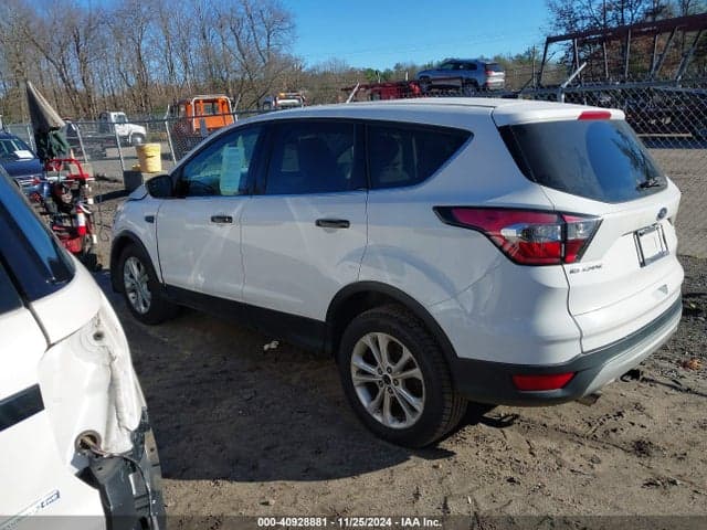 2017 FORD ESCAPE SE 15