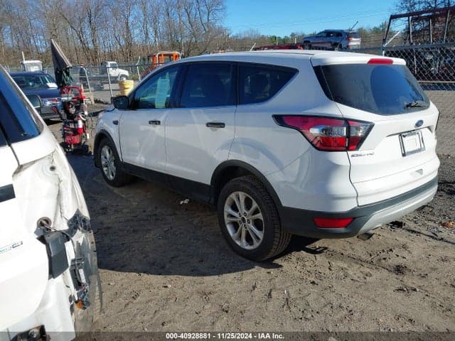 2017 FORD ESCAPE SE 3