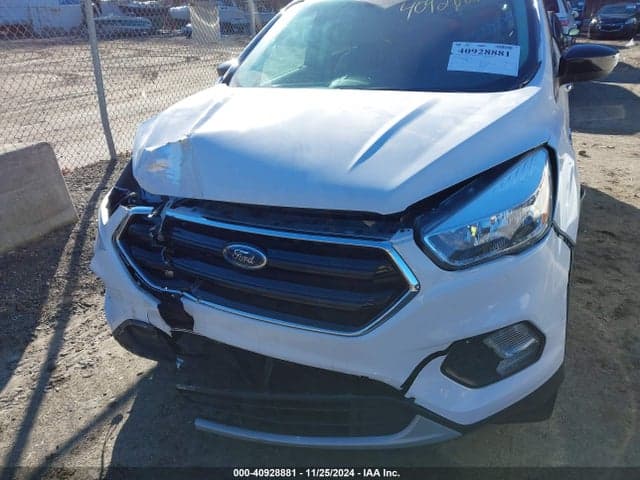 2017 FORD ESCAPE SE 6