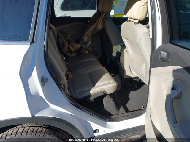 2017 FORD ESCAPE SE 8