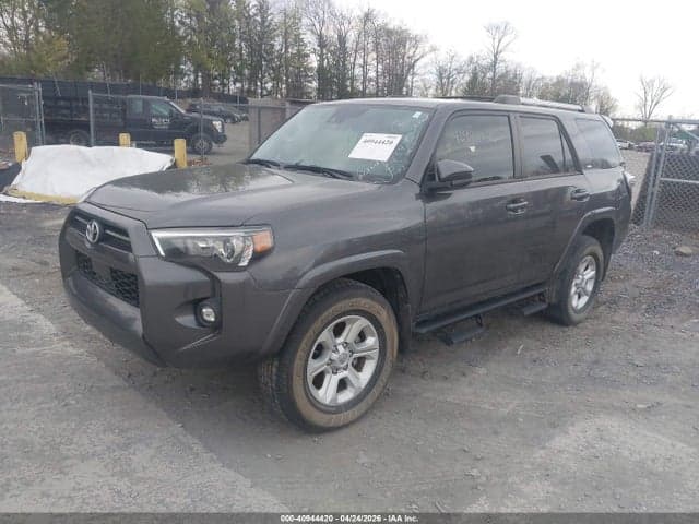2022 TOYOTA 4RUNNER SR5 2