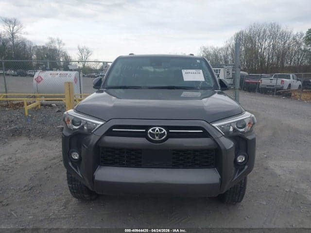 2022 TOYOTA 4RUNNER SR5 13