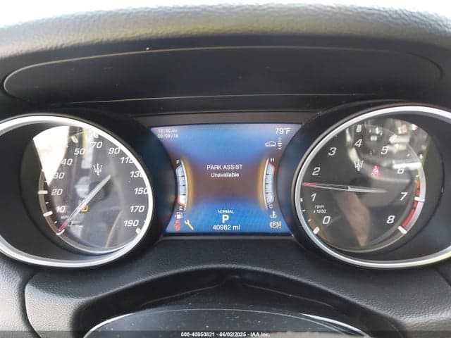 2019 MASERATI LEVANTE 7