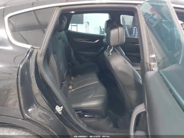 2019 MASERATI LEVANTE 8