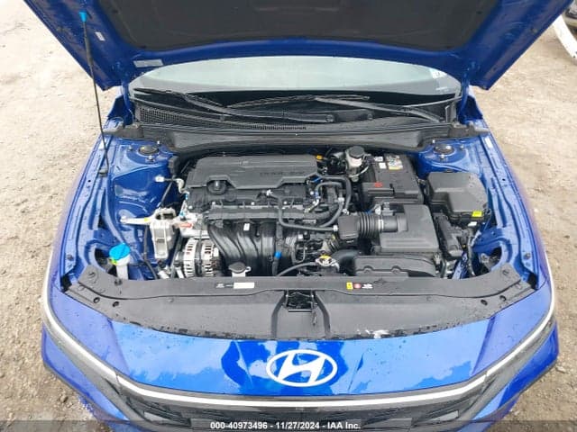 2024 HYUNDAI ELANTRA SE 10