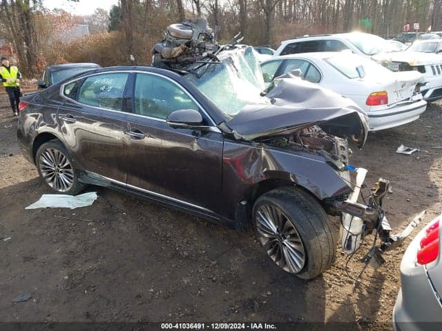 2017 KIA CADENZA LIMITED
