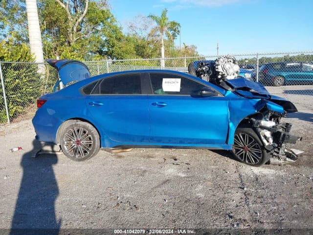 2022 KIA FORTE GT 13