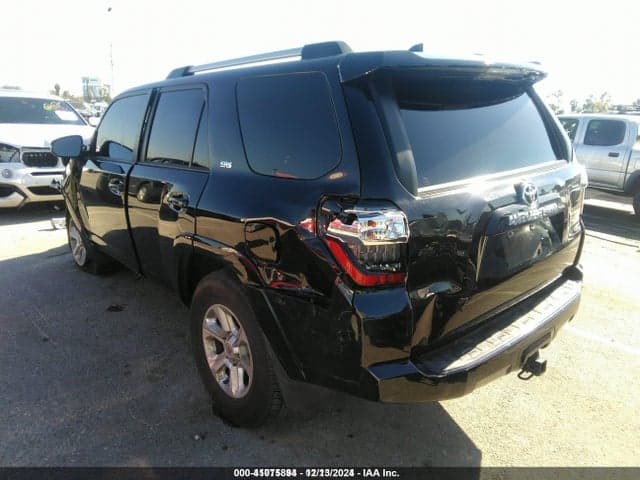 2021 TOYOTA 4RUNNER SR5 3
