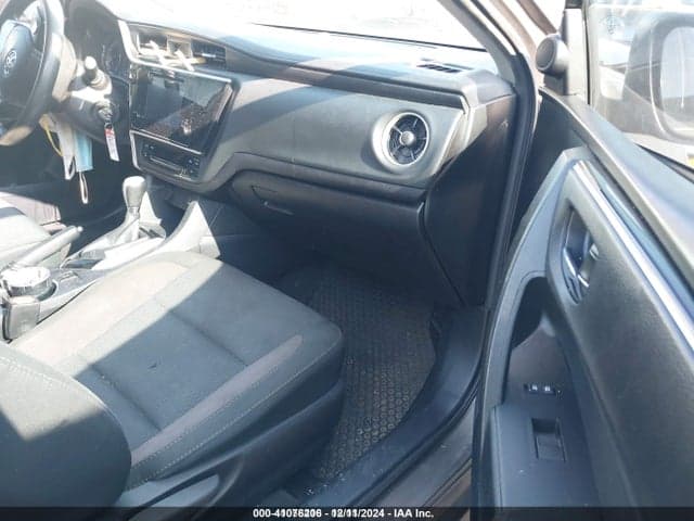 2019 TOYOTA COROLLA LE 5