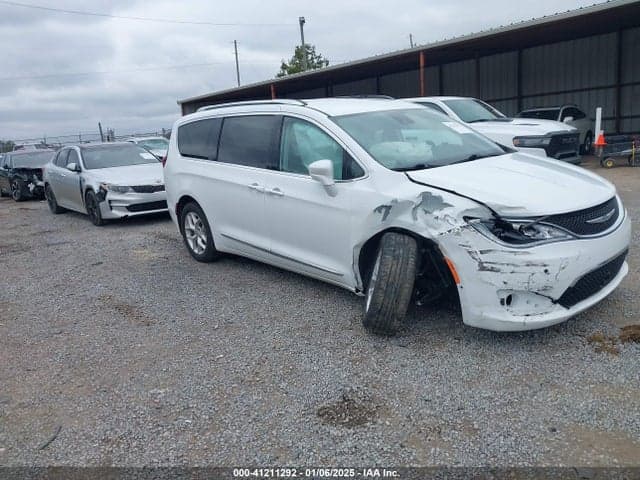 2017 CHRYSLER PACIFICA TOURING-L PLUS 1