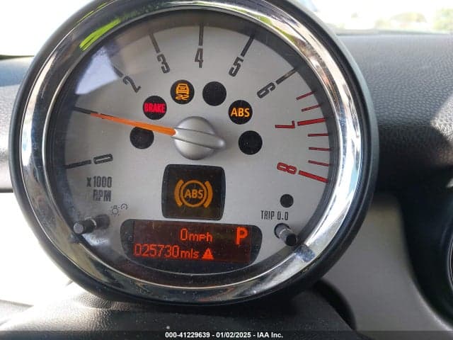 2012 MINI COOPER 7