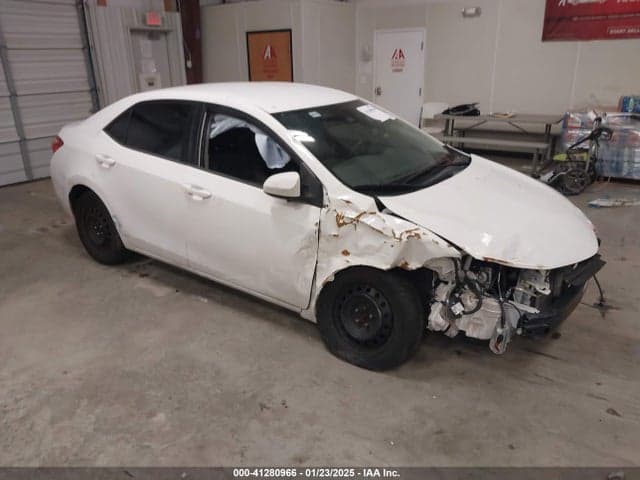 2017 TOYOTA COROLLA LE 1