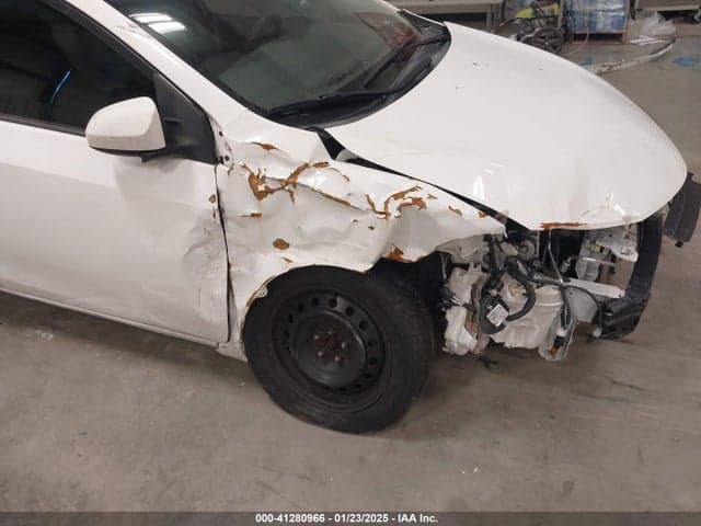 2017 TOYOTA COROLLA LE 12