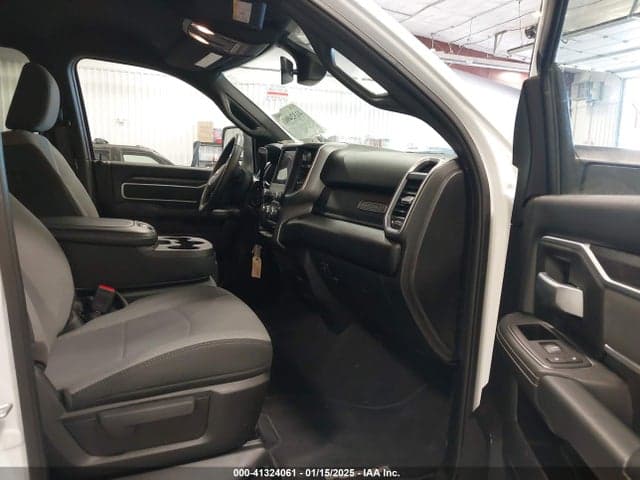 2024 RAM 2500 BIG HORN 4X4 6'4 BOX 5
