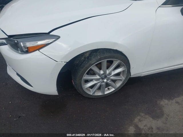 2017 MAZDA MAZDA3 TOURING 6
