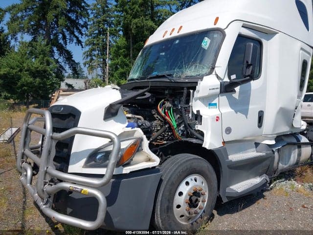 2022 FREIGHTLINER NEW CASCADIA 126 12