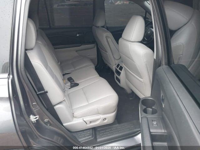 2017 HONDA PILOT EX-L 8