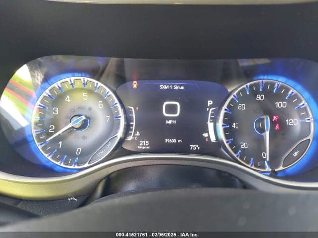 2023 CHRYSLER PACIFICA TOURING L 7