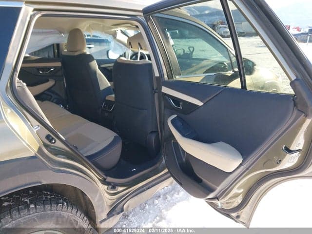 2024 SUBARU OUTBACK PREMIUM 8