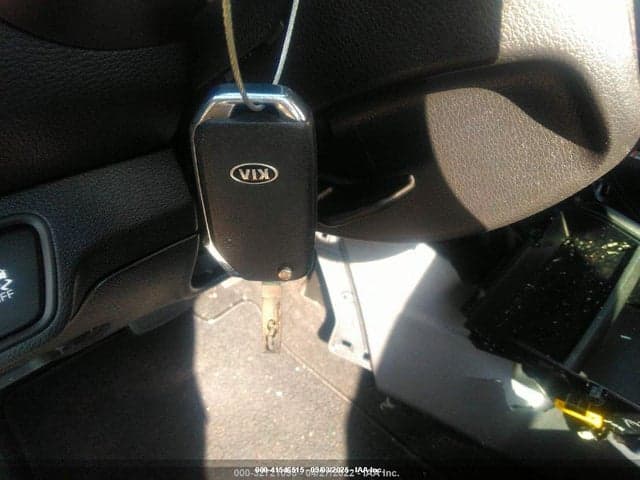 2019 KIA FORTE FE 11