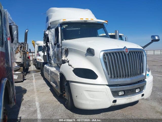 2020 INTERNATIONAL LT 1