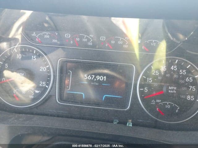 2020 INTERNATIONAL LT 5