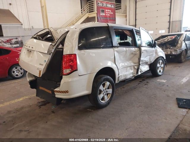 2017 DODGE GRAND CARAVAN SE 4