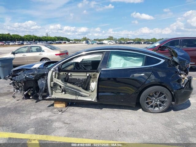 2019 TESLA MODEL 3 LONG RANGE/PERFORMANCE 14