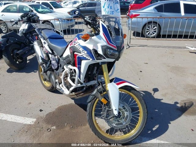 2017 HONDA CRF1000 1