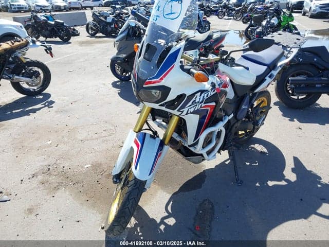 2017 HONDA CRF1000 2