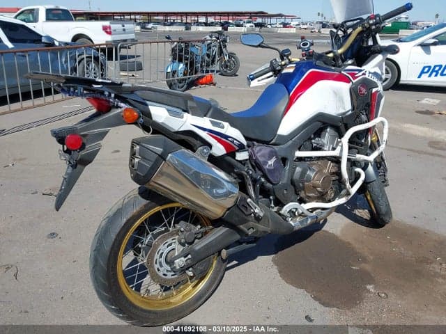2017 HONDA CRF1000 4