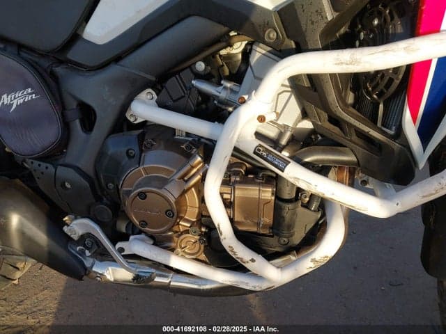 2017 HONDA CRF1000 8