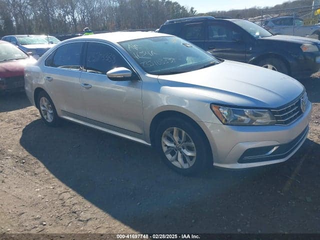 2017 VOLKSWAGEN PASSAT 1.8T S 1