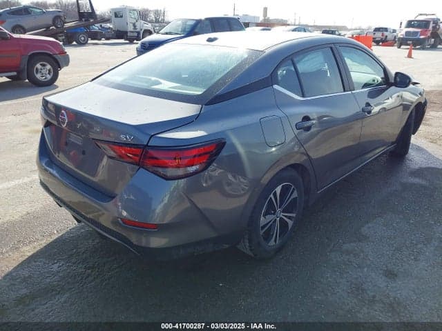 2022 NISSAN SENTRA SV XTRONIC CVT 4