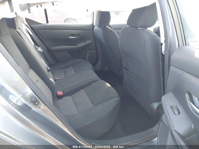 2022 NISSAN SENTRA SV XTRONIC CVT 8