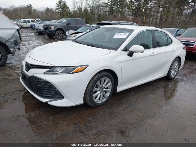 2020 TOYOTA CAMRY LE 2