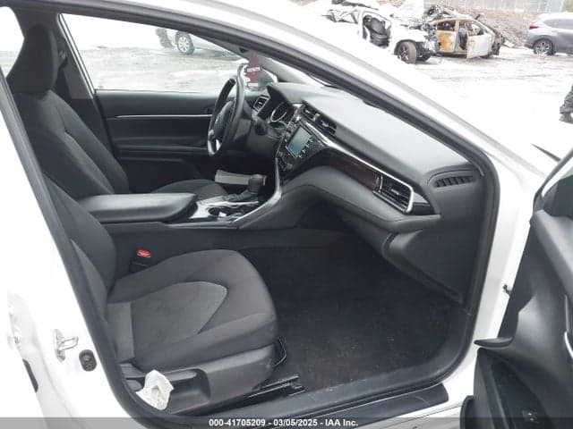 2020 TOYOTA CAMRY LE 5