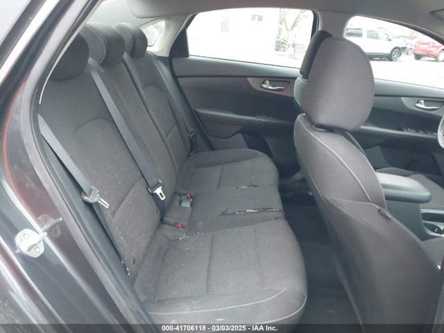 2021 KIA FORTE LXS 8
