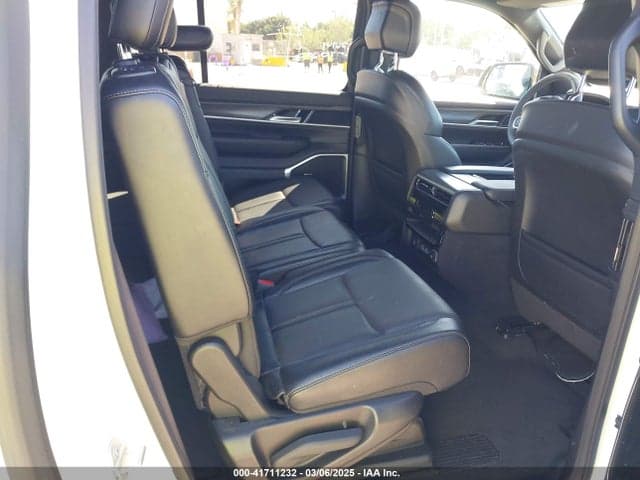 2024 JEEP WAGONEER L SERIES II 4X4 8