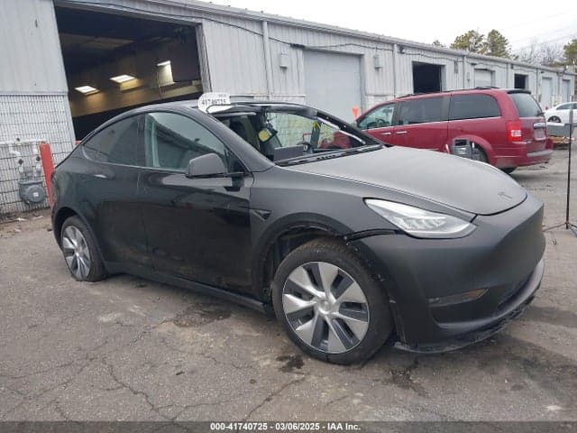 2023 TESLA MODEL Y AWD/LONG RANGE DUAL MOTOR ALL-WHEEL DRIVE - 1