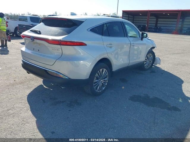 2024 TOYOTA VENZA LIMITED 4