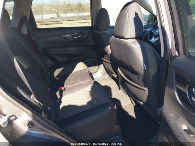2017 NISSAN ROGUE S 8