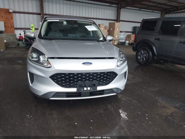 2020 FORD ESCAPE SE 12