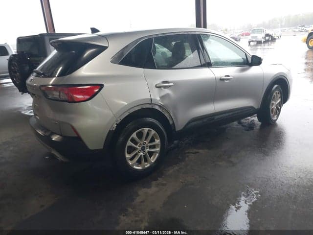 2020 FORD ESCAPE SE 4