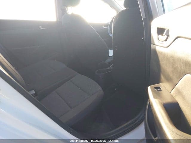 2020 HYUNDAI ACCENT SE 8