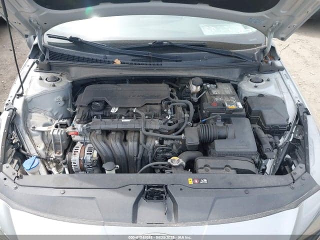 2021 HYUNDAI ELANTRA SE 10