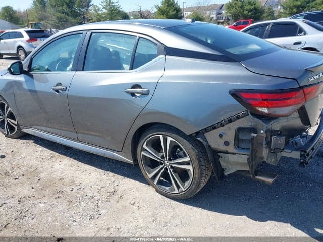 2022 NISSAN SENTRA SR XTRONIC CVT 3