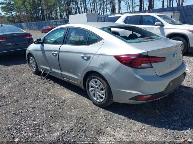2020 HYUNDAI ELANTRA SE 3