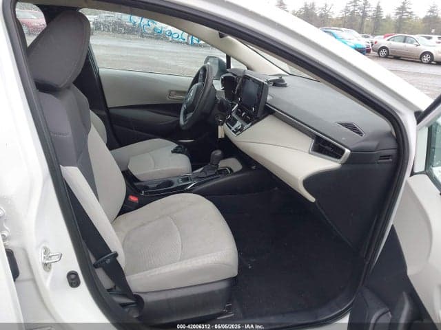 2022 TOYOTA COROLLA LE 5