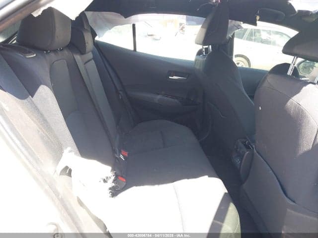 2025 TOYOTA COROLLA SE 8